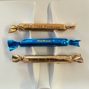 Bond No. 9 perfume gifting card. All new scents!